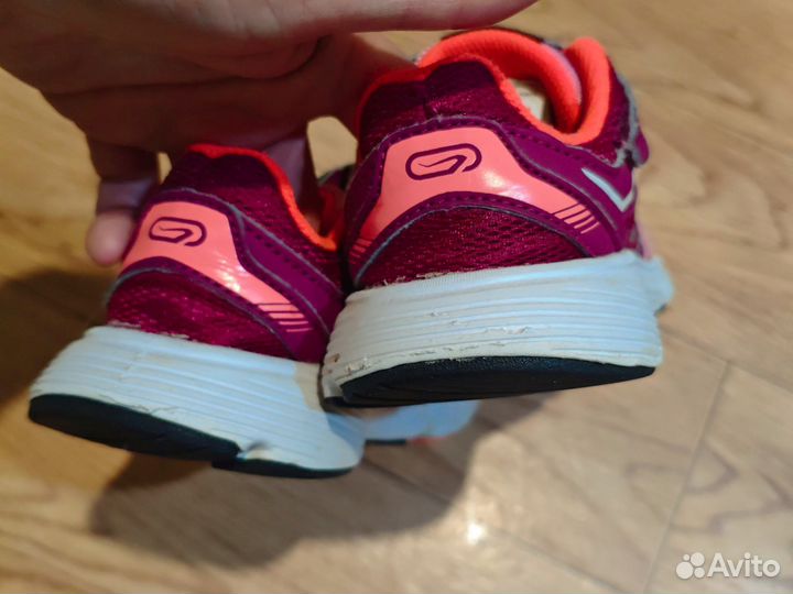Кроссовки декатлон 33 р