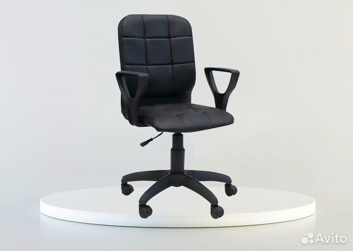Офисное кресло Элегия М3 черное