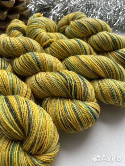 Пряжа ручного окрашивания, носочная пряжа