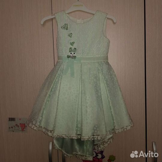 Платья нарядные