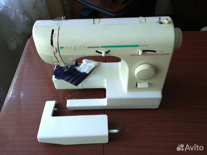 Швейная машинка jaguar model 415