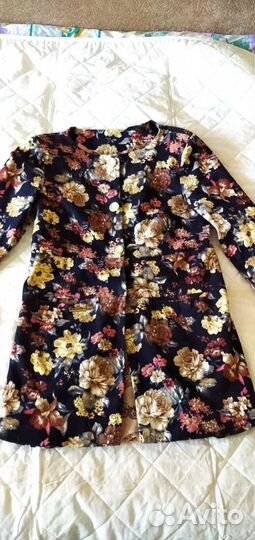 Пиджак женский 48 размер