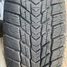 Nexen Winguard Ice Plus 215/60 R17