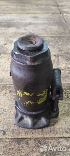 Домкрат гидравлический бутылочный бу