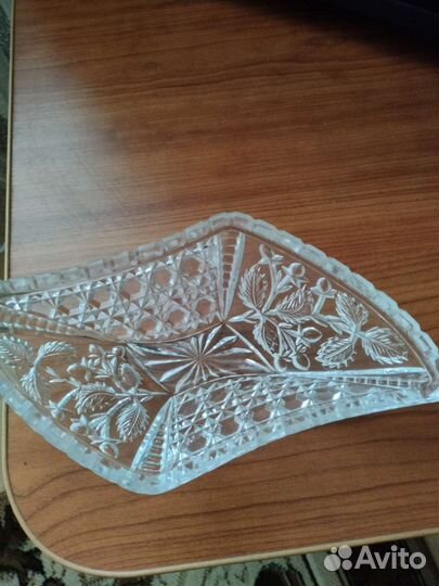 Ваза хрустальная