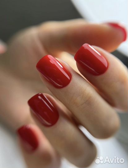 Мастер маникюра и педикюра