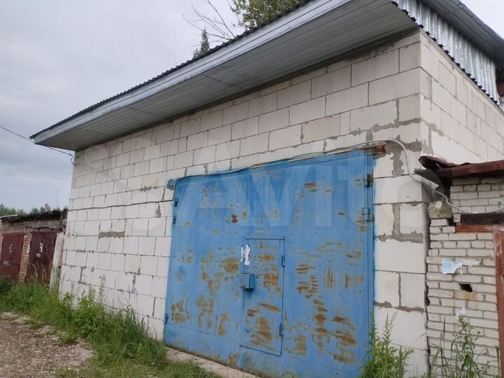 Гараж, > 30 м²