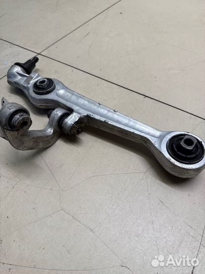 Рычаг передний правый Volkswagen Passat B5 седан