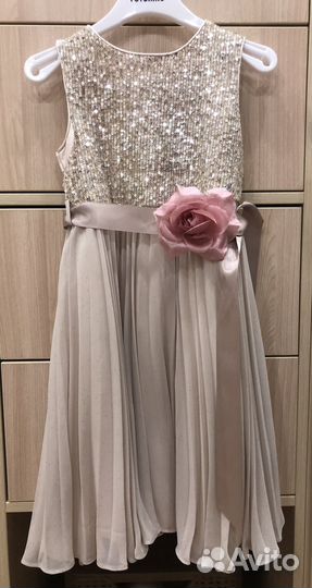 Три Нарядных Платья для девочки на возраст 3-4года