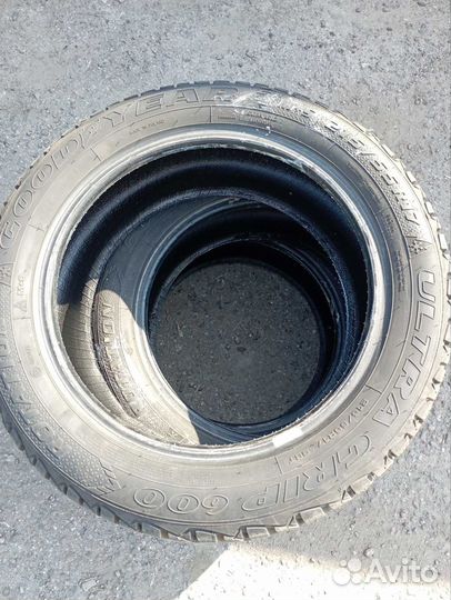 Goodyear Cargo Ultra Grip 215/55 R17 98T