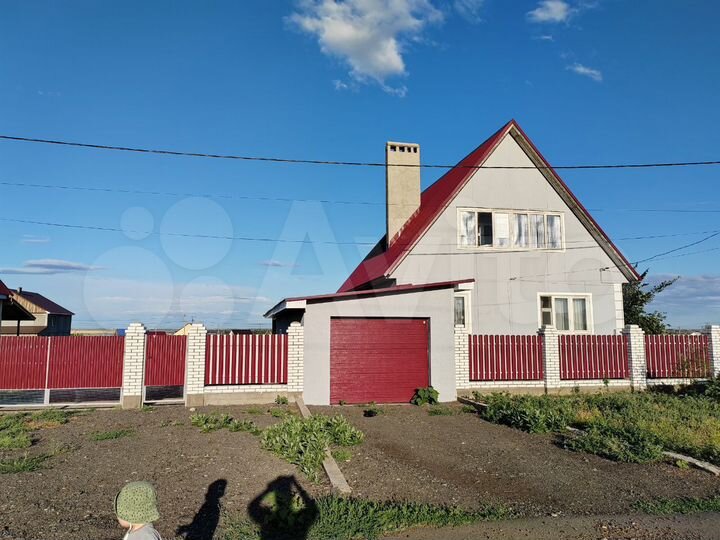 Дом 214,3 м² на участке 13 сот.