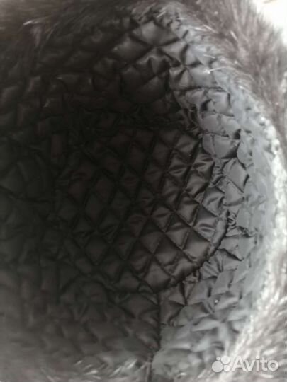 Женская меховая шапка