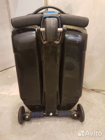 Чемодан самокат