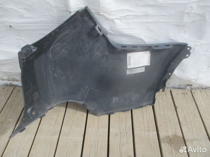 Бампер задний лев.часть Land Rover Discovery Sport