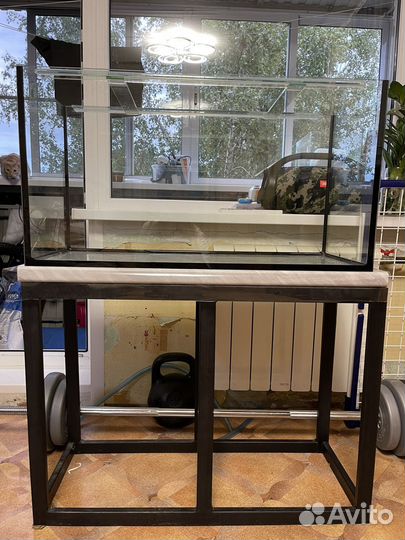 Аквариум с тумбой