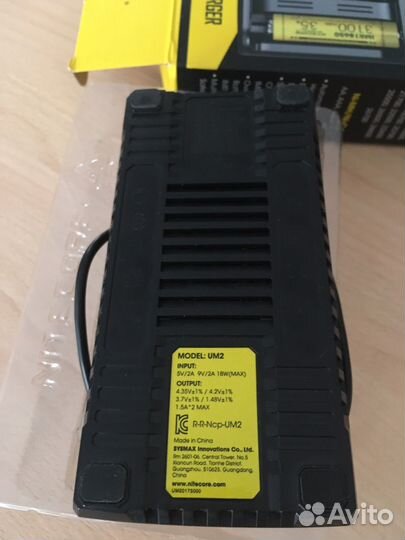 Зарядное устройство nitecore um2