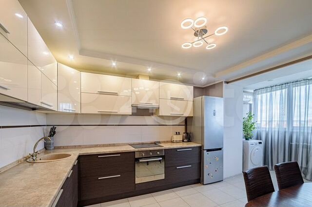 2-к. квартира, 65 м², 7/16 эт.