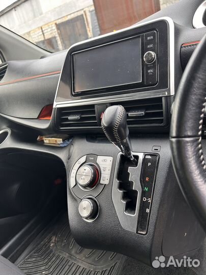 Toyota Sienta, 2017