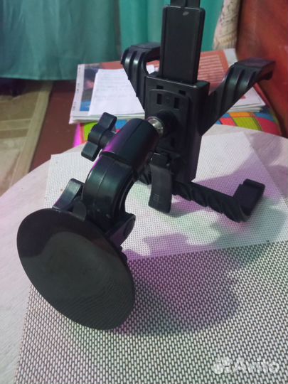 Автомобильный держатель для планшета