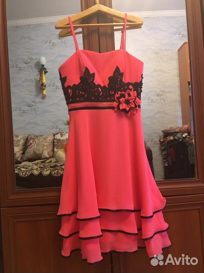 Платье женское