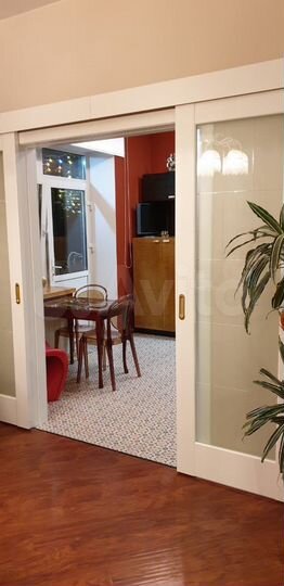 Дом 194 м² на участке 10,6 сот.