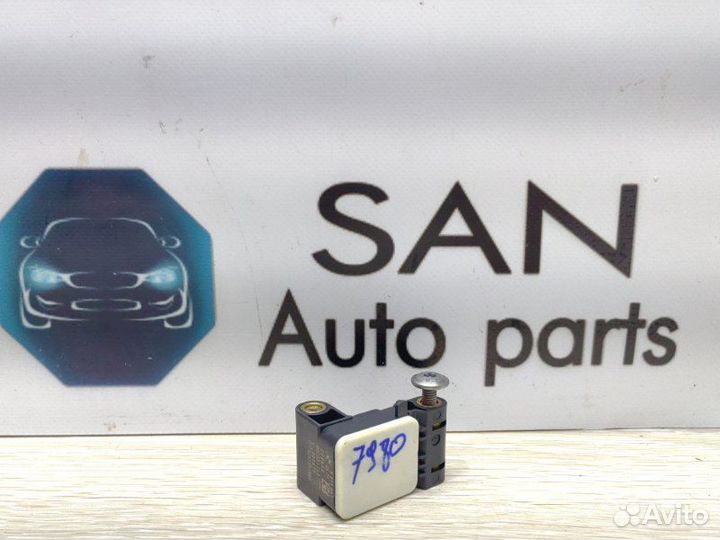 Датчик удара Bmw X5 Рест E70 рест N55B30 2010