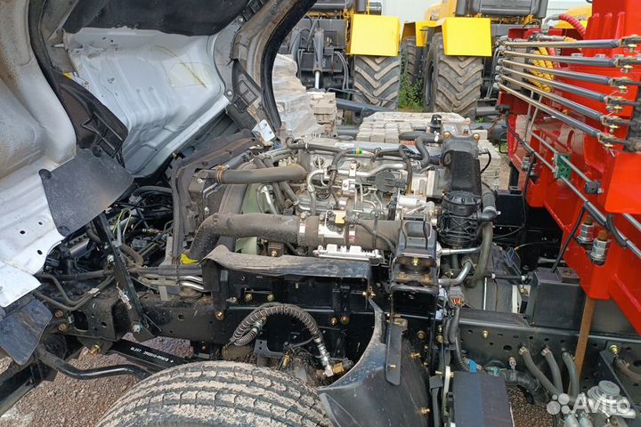 Isuzu Elf с КМУ, 2024