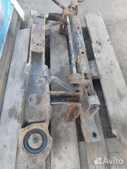 Подрамник задний универсал Форд фокус 1