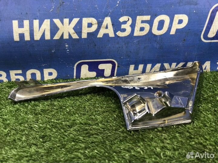 Накладка птф передняя левая Toyota Land Cruiser