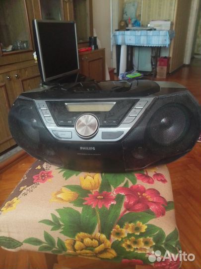 Музыкальный центр philips