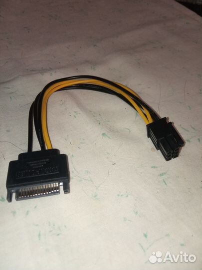 Адаптер питания SATA