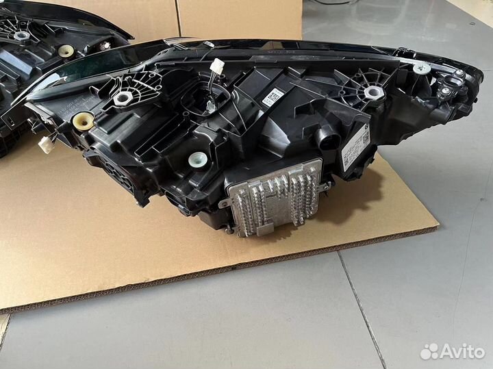 Фары BMW G80 M3/M4 Shadow Line Laser оригинал