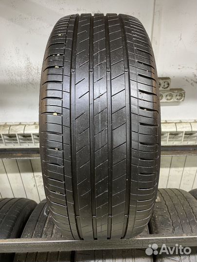 Goodyear EfficientGrip Performance 215/55 R17 94V