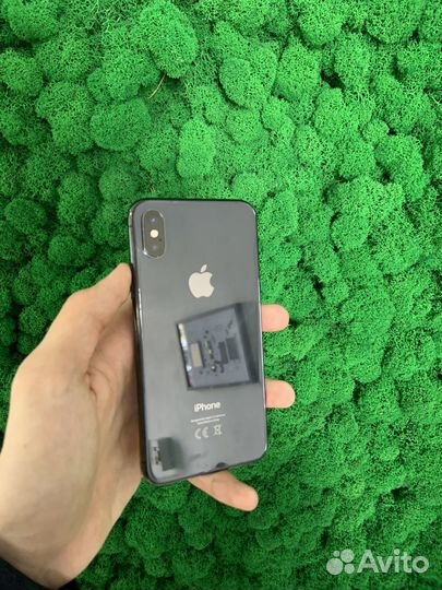 iPhone X, 64 ГБ