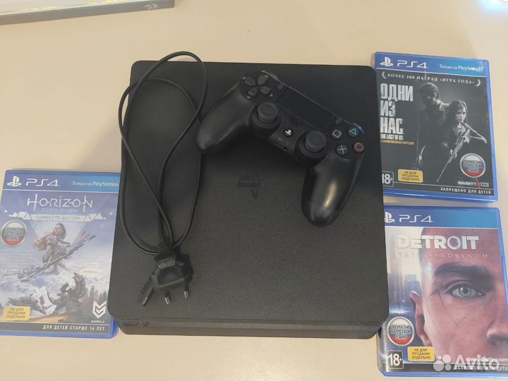 Playstation 4 Slim 1TB + 3 игры