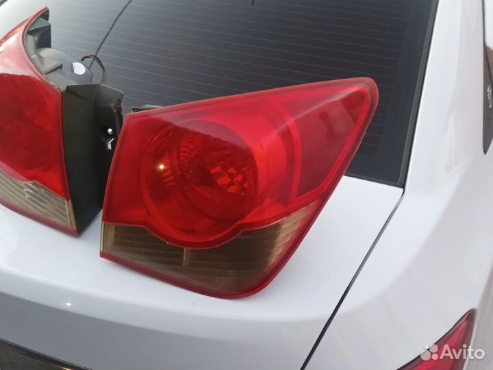 Фонарь правый задний в крыло