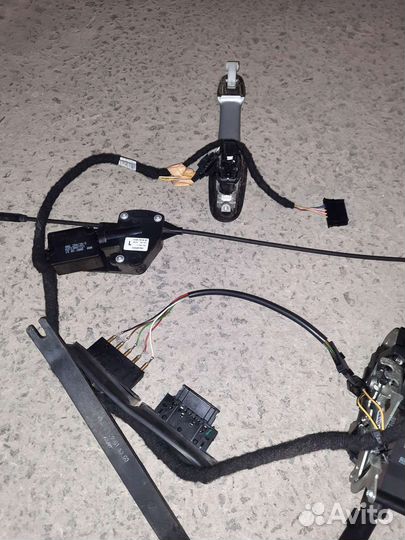 Привод замка сдвижной двери на мерседес 639