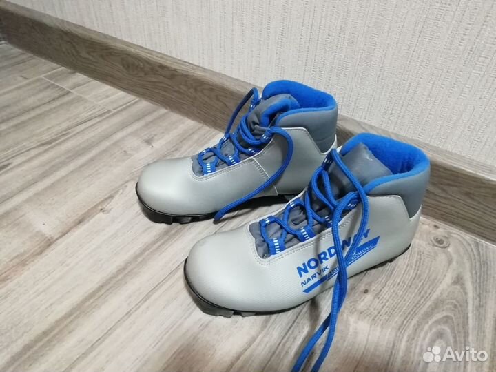 Лыжи беговые и ботинки детские