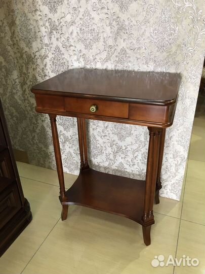 Тумба консоль в прихожую