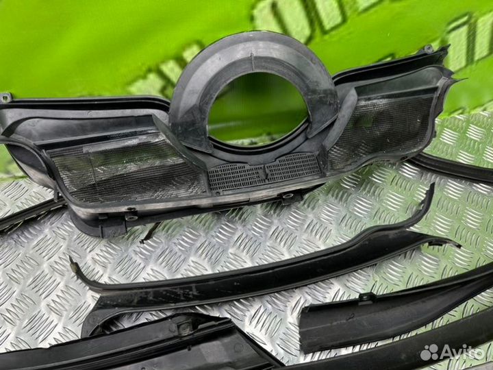 Жабо Mercedes-Benz W124 M102 2.3 1991