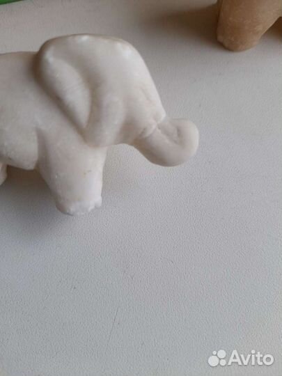 Фигурки слоников