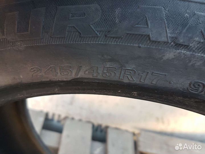 Bridgestone Turanza ER300 245/45 R17