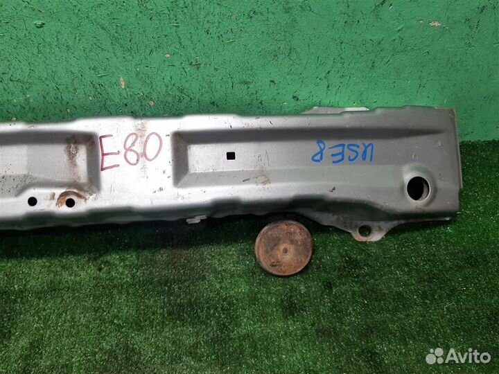 Усилитель бампера переднего Mitsubishi Grandis 20