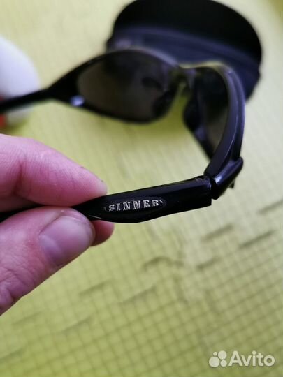 Солнцезащитные очки SInner