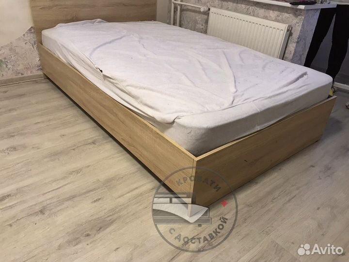 Кровать полутороспальная