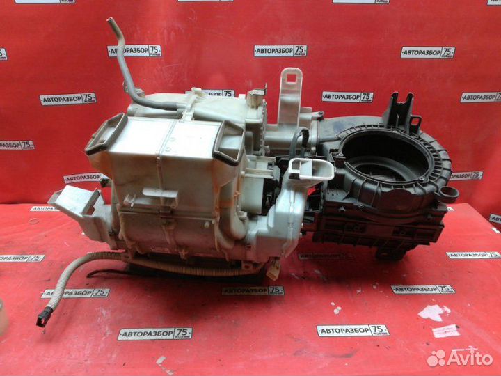 Корпус печки Toyota Kluger V ACU20W 2azfe 2001