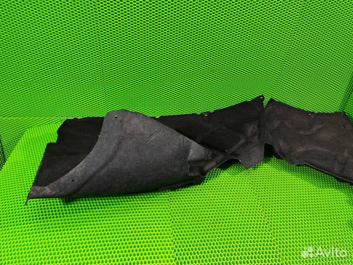 Подкрылок (локер) передний правый Volkswagen