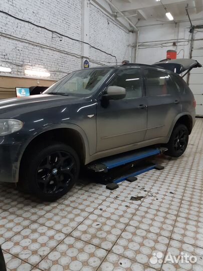 Комплект оригинальных разношироких колес BMW R20