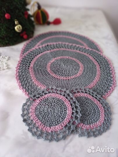 Салфетки сервировочные вязаные