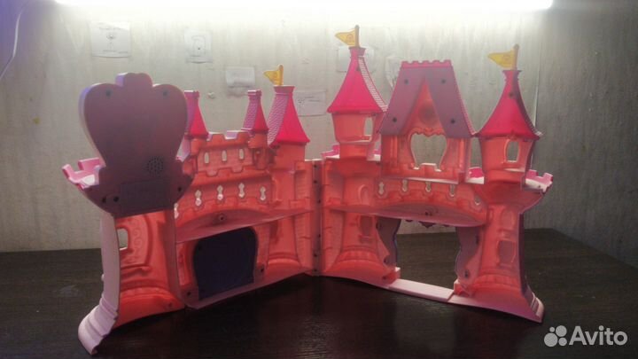 Детский замок для игр
